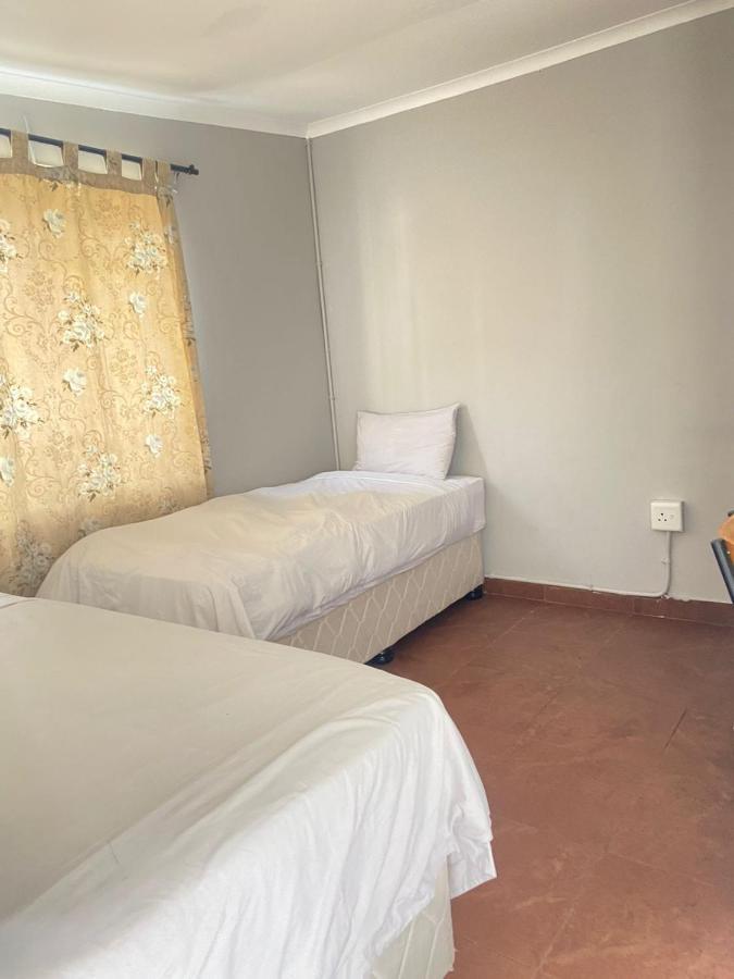 Bentley Backpackers Vandrehjem Durban Eksteriør billede